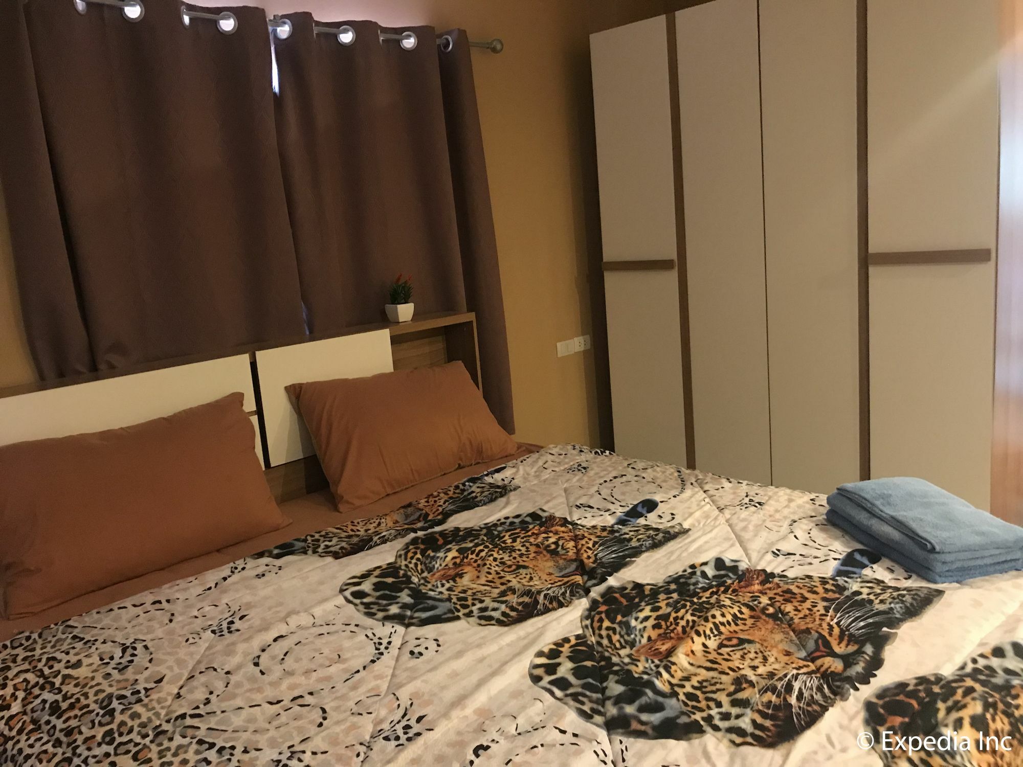 Burnout Guesthouse Паттая Екстер'єр фото