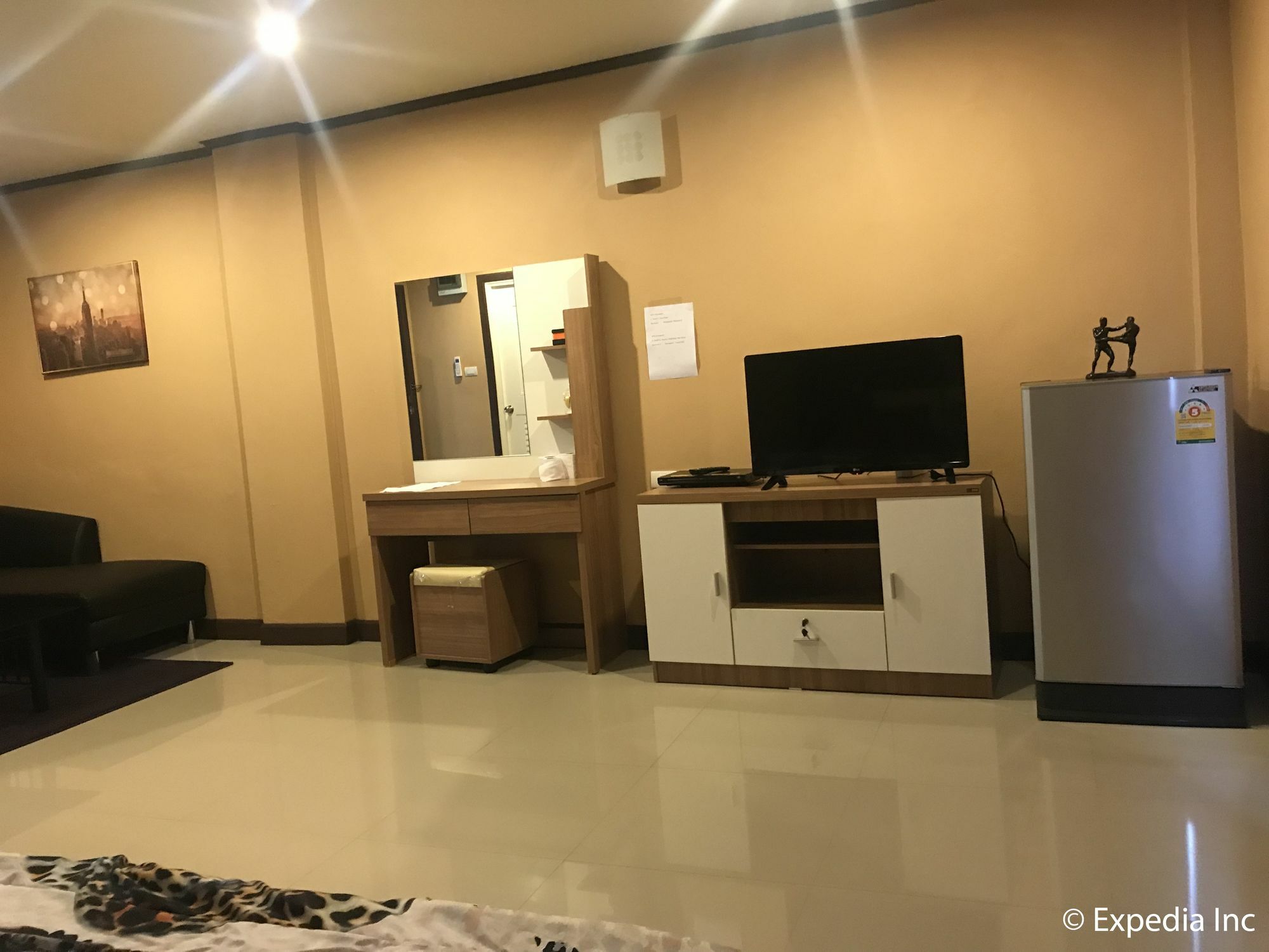 Burnout Guesthouse Паттая Екстер'єр фото